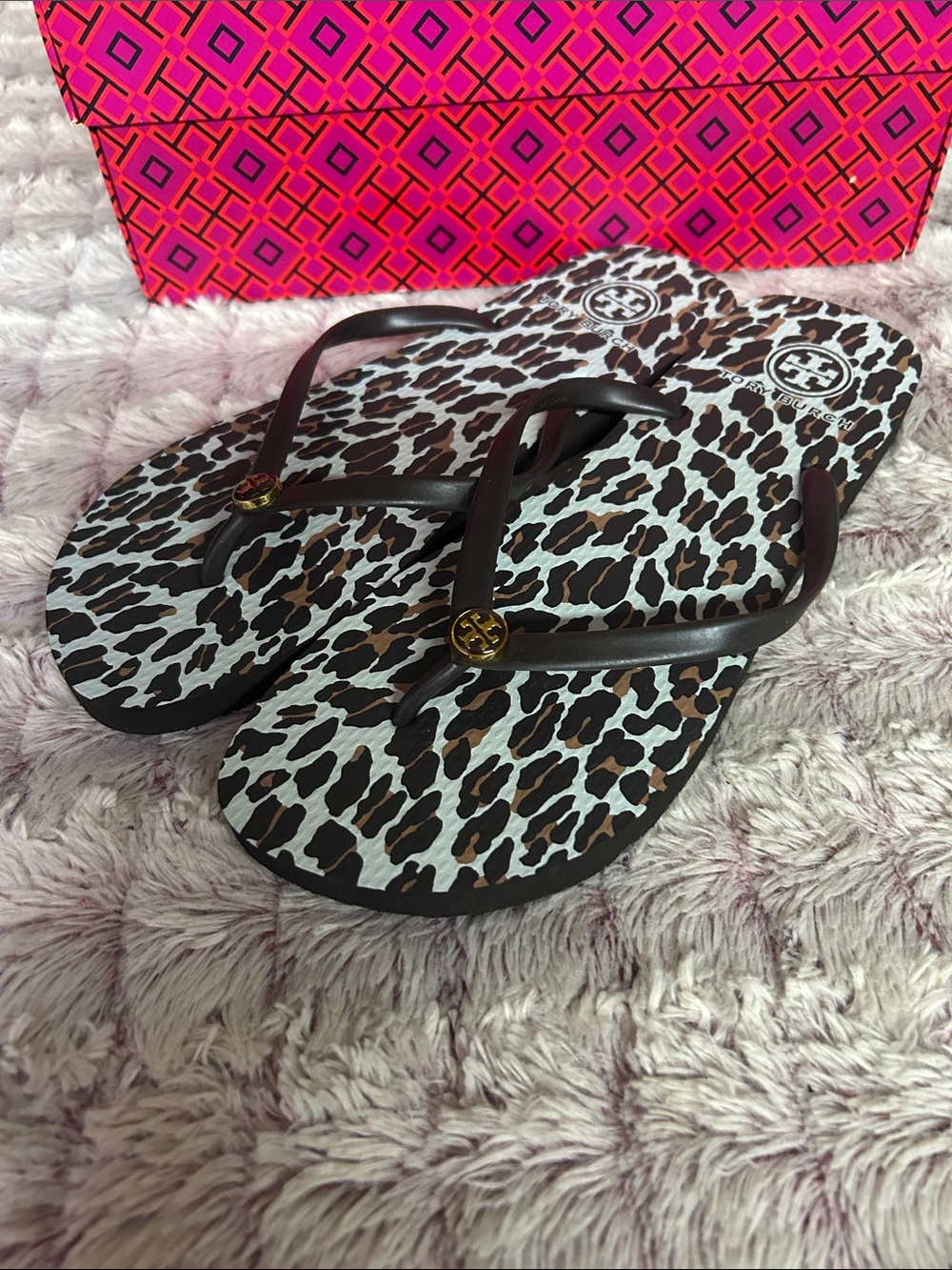 Tory Burch Leopard Print Flip Flops - Black/Brown/White size 11 new